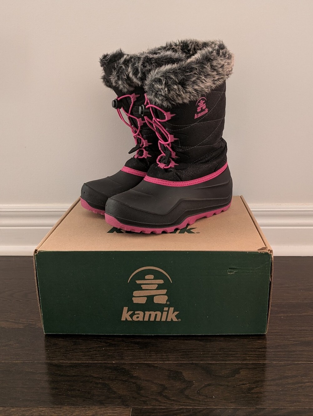 sz:6 Kamik Snowangel girls Winter/snow boots; insulated waterproof.